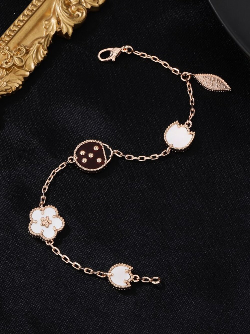 ✨✨✨Van Cleef & Arpels bracelet✨✨✨